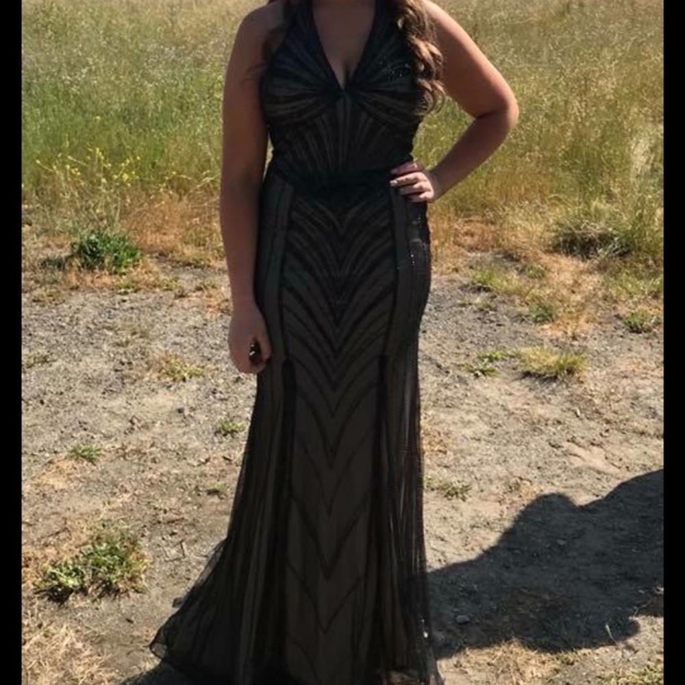 Scarlet prom dress